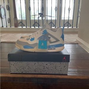 Jordan 4 “off white” Military Blue Concept